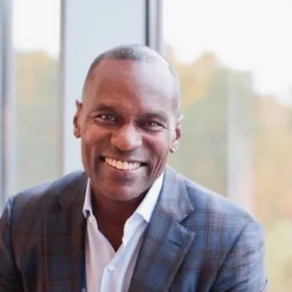 Dean Seavers Headshot